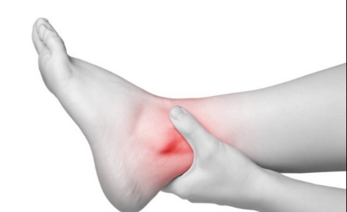 آسیب مچ پا و نقش فیزیوتراپی در رفع درد و بهبودی